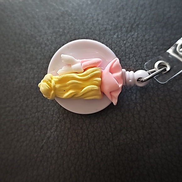 Badge reel - Picture 8 of 15